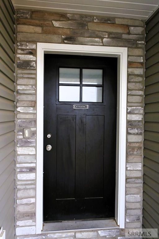 Image 5 of property listing at 3953 N Ventura Avenue, Idaho Falls, ID 83401