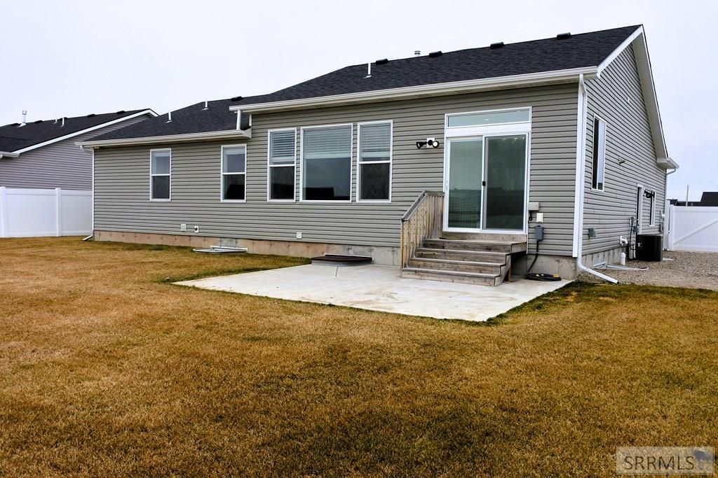 Image 63 of property listing at 3953 N Ventura Avenue, Idaho Falls, ID 83401