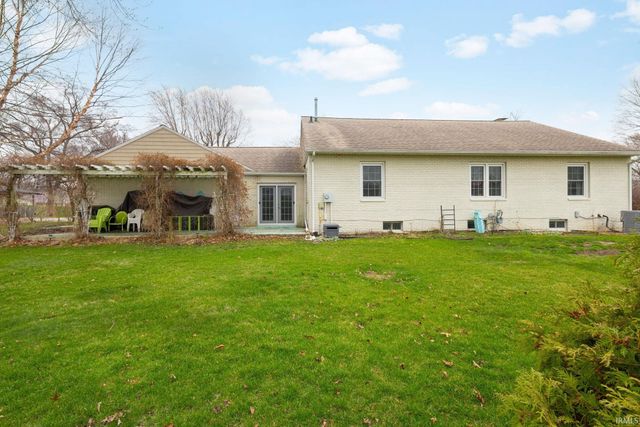 606 Illinois Street, Walkerton, IN 46574