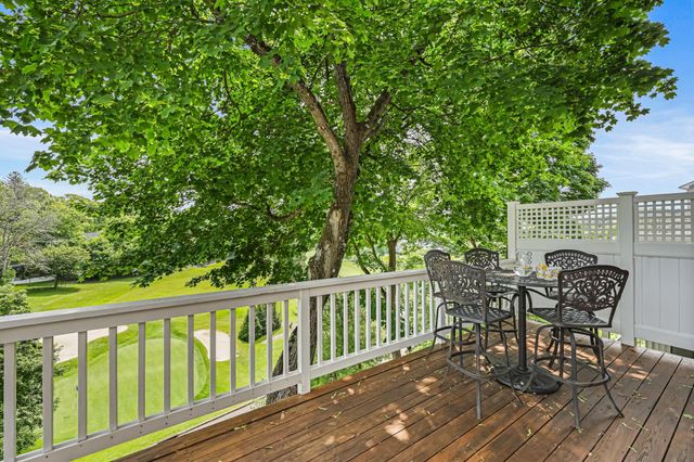 17 Country Club Lane, Pleasantville, NY 10570
