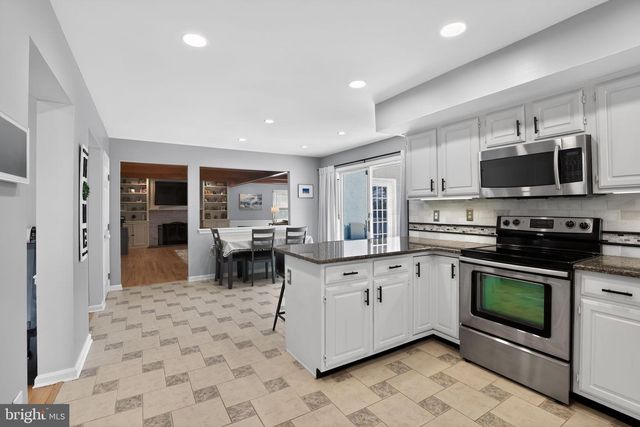 1604 WINCHESTER DR, Blue Bell, PA 19422