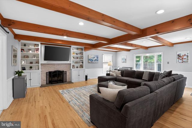 1604 WINCHESTER DR, Blue Bell, PA 19422