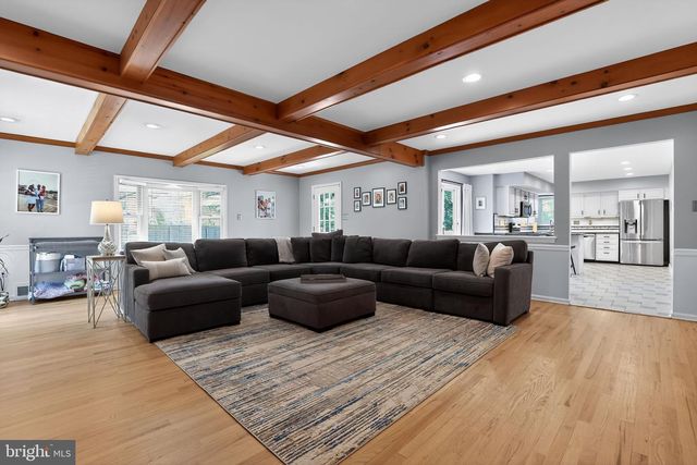 1604 WINCHESTER DR, Blue Bell, PA 19422