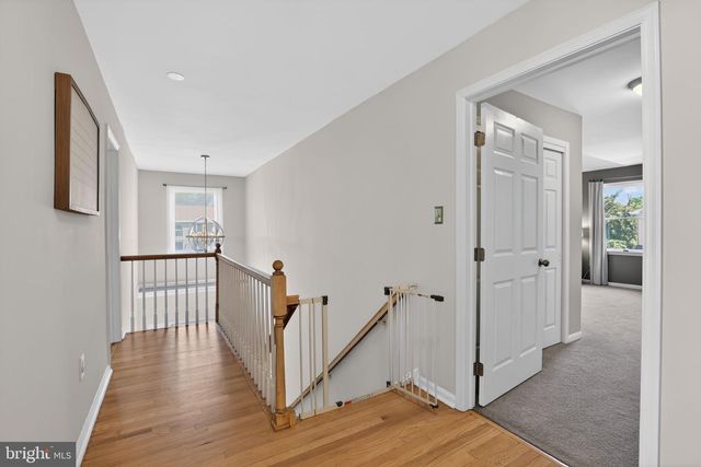 1604 WINCHESTER DR, Blue Bell, PA 19422