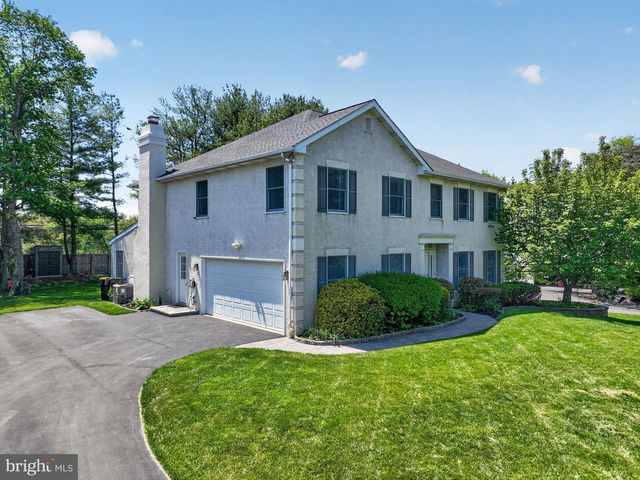 1604 WINCHESTER DR, Blue Bell, PA 19422