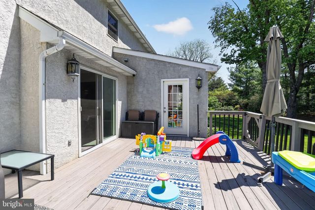1604 WINCHESTER DR, Blue Bell, PA 19422