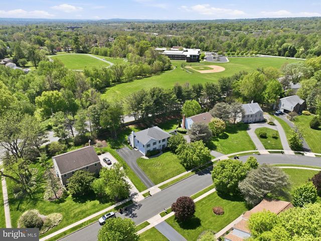 1604 WINCHESTER DR, Blue Bell, PA 19422