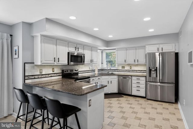 1604 WINCHESTER DR, Blue Bell, PA 19422
