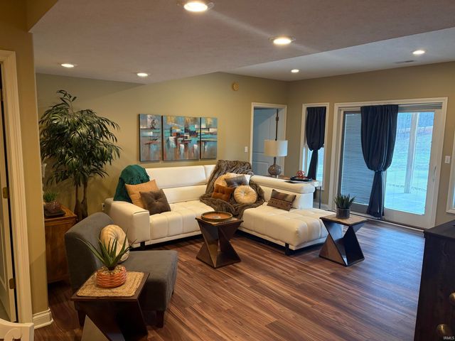 4323 W Moss Lane, Bloomington, IN 47403