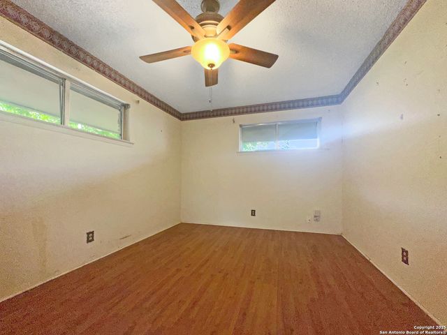 3923 Maxine, San Antonio, TX 78228