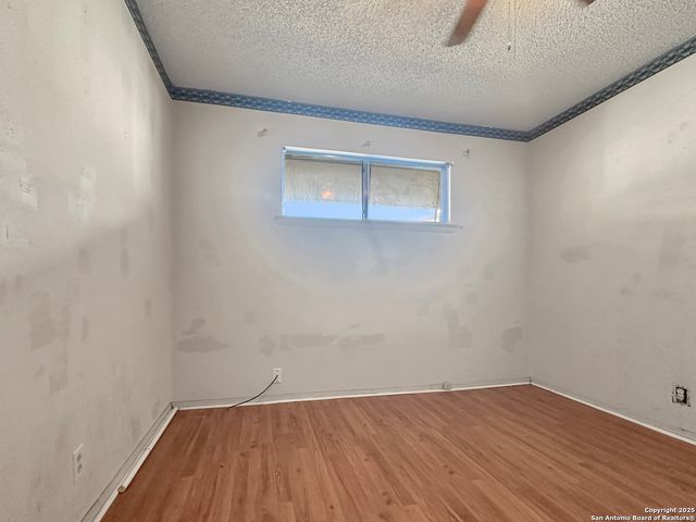 3923 Maxine, San Antonio, TX 78228