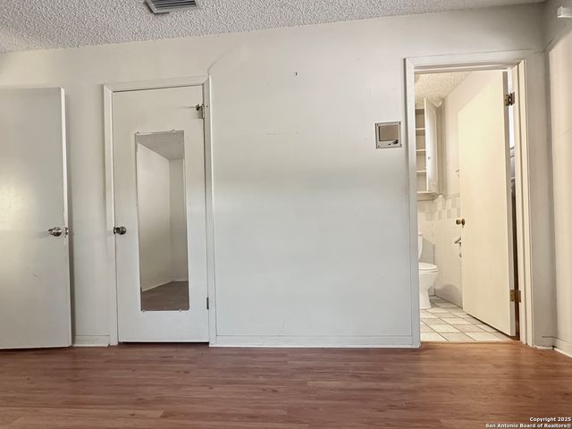 3923 Maxine, San Antonio, TX 78228