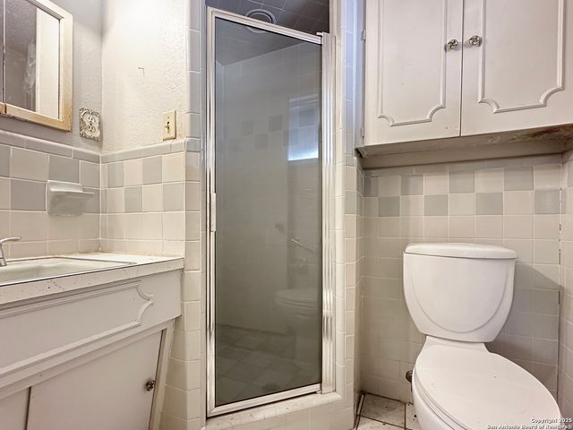 3923 Maxine, San Antonio, TX 78228