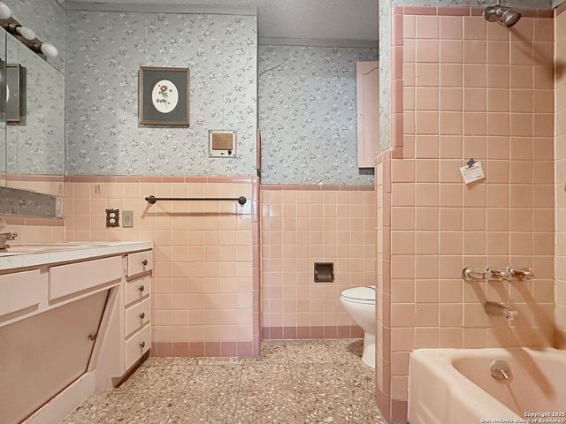 3923 Maxine, San Antonio, TX 78228