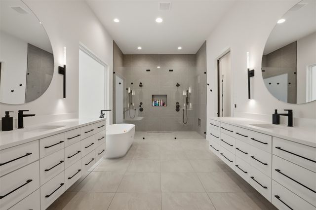 9433 Sagrada Park, Fort Worth, TX 76126