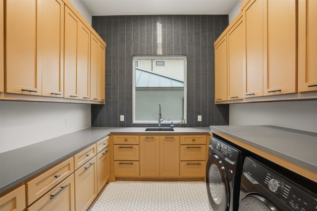 9433 Sagrada Park, Fort Worth, TX 76126