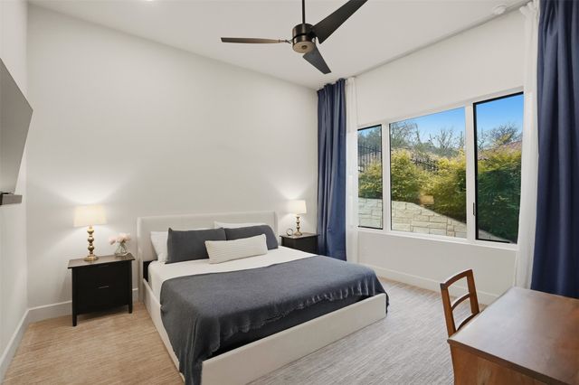 9433 Sagrada Park, Fort Worth, TX 76126