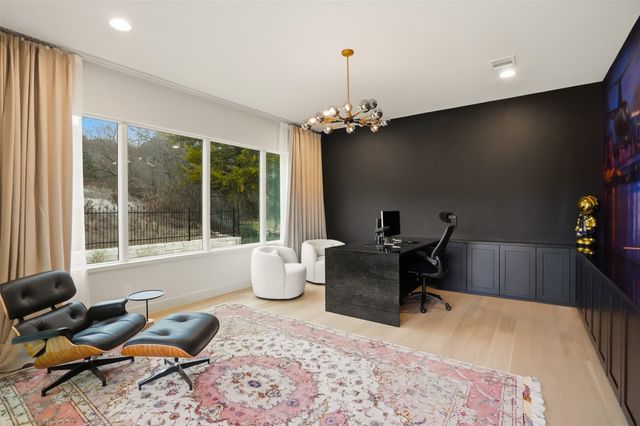 9433 Sagrada Park, Fort Worth, TX 76126