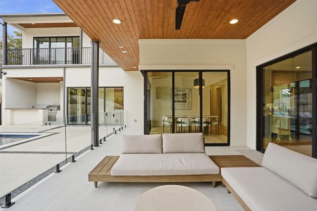 9433 Sagrada Park, Fort Worth, TX 76126