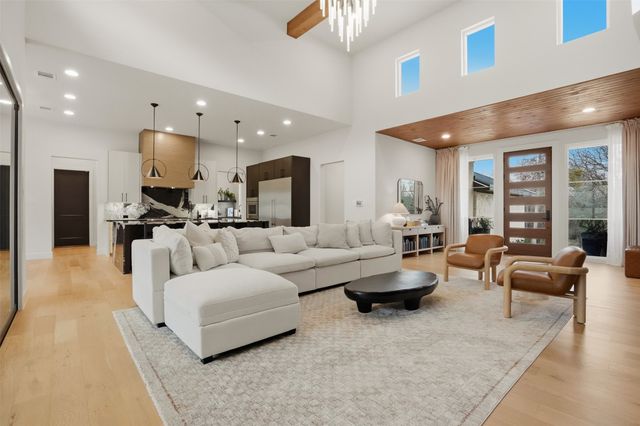 9433 Sagrada Park, Fort Worth, TX 76126