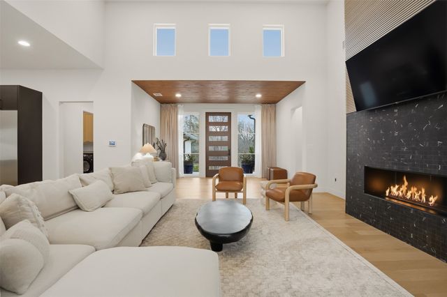 9433 Sagrada Park, Fort Worth, TX 76126