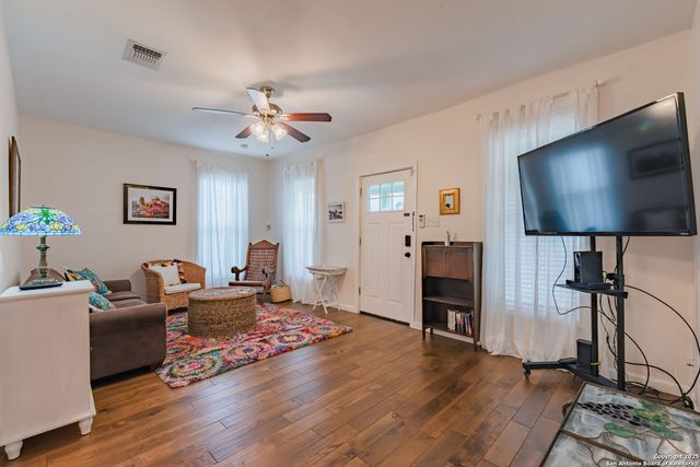 108 GROVETON ST, San Antonio, TX 78210