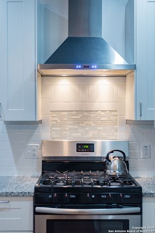 108 GROVETON ST, San Antonio, TX 78210