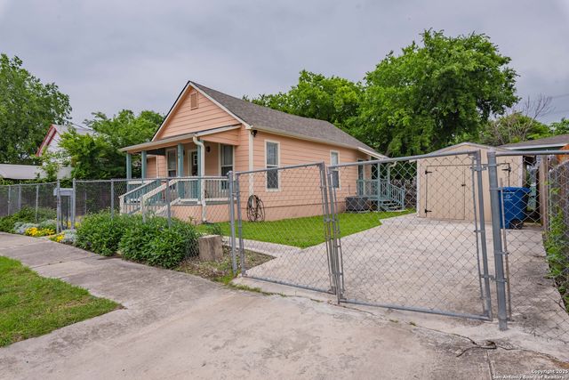 108 GROVETON ST, San Antonio, TX 78210