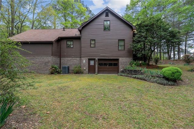 3121 Bonds Lake Road NW, Conyers, GA 30012