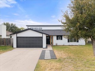 6212 Libyan DR, Austin, TX 78745