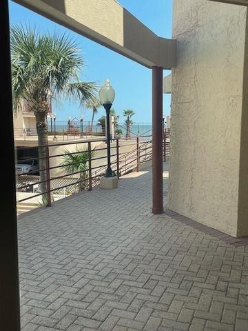 7312 Seawall Boulevard 106, Galveston, TX 77551