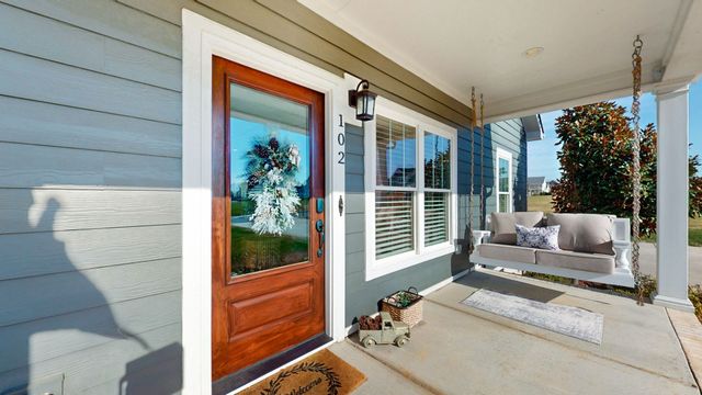 102 Cannonball Ct, Winchester, TN 37398