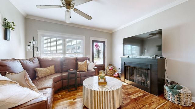 102 Cannonball Ct, Winchester, TN 37398