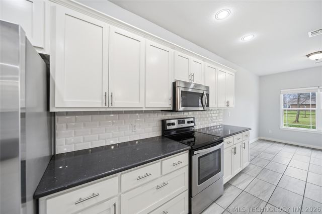 636 S Pecan Place, Oologah, OK 74053