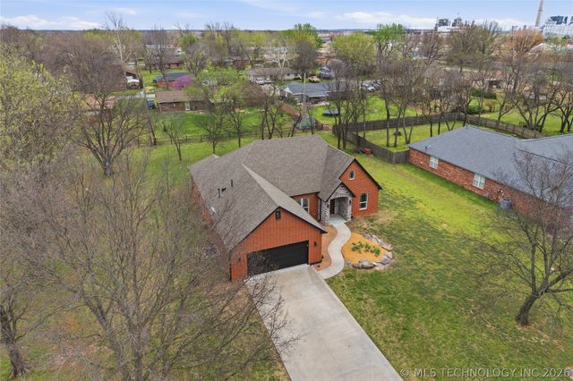 636 S Pecan Place, Oologah, OK 74053