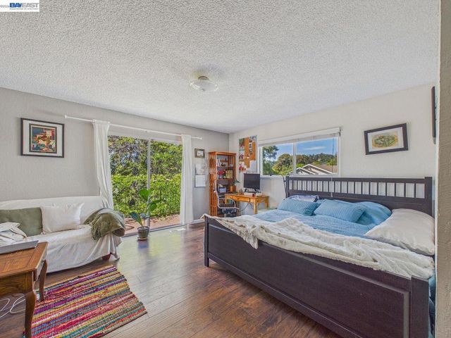 16 Valley View Ct, El Sobrante, CA 94803