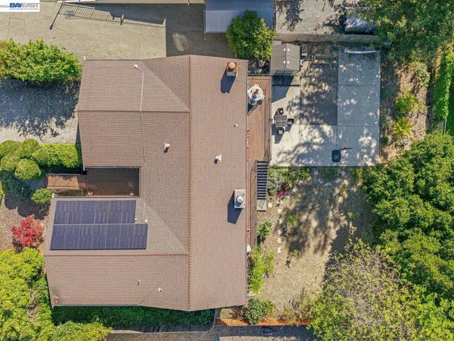 16 Valley View Ct, El Sobrante, CA 94803