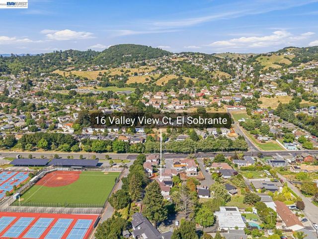 16 Valley View Ct, El Sobrante, CA 94803