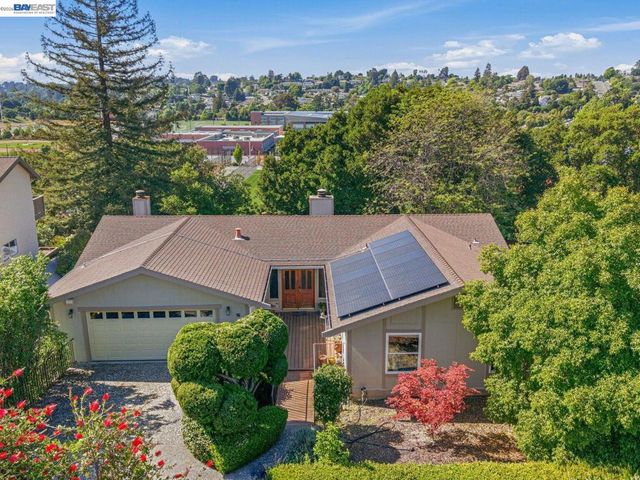 16 Valley View Ct, El Sobrante, CA 94803