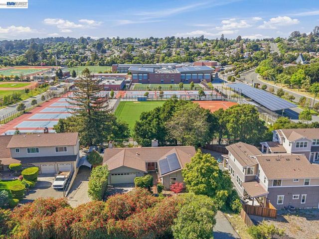 16 Valley View Ct, El Sobrante, CA 94803