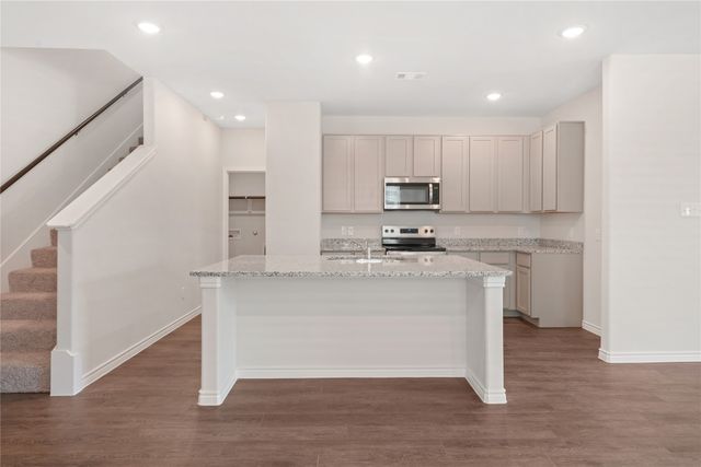 9945 Flying Wing Way, Fort Worth, TX 76131