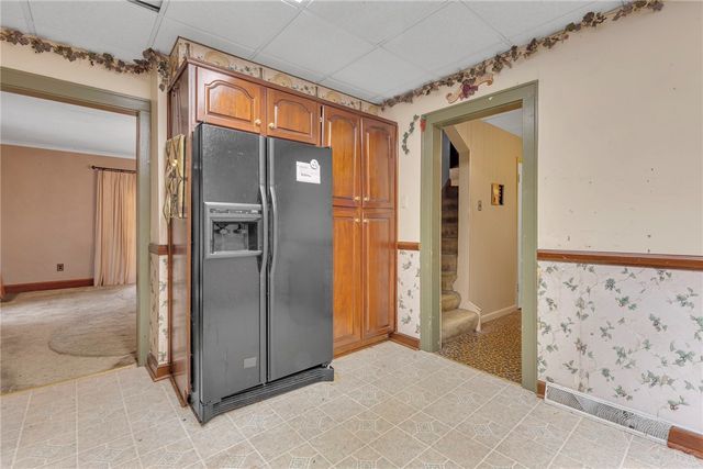 613 Briarcliff Dr, Center Twp, PA 15001