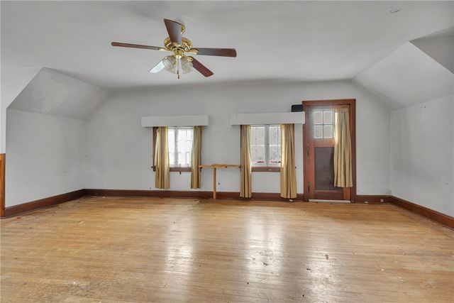 613 Briarcliff Dr, Center Twp, PA 15001