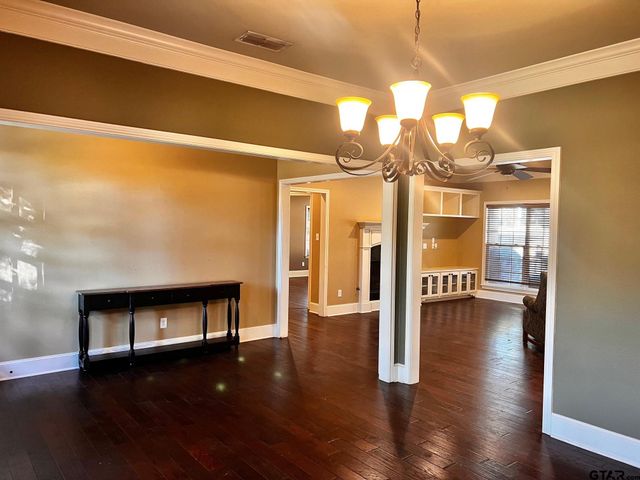 2906 Augusta, Jacksonville, TX 75766
