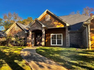 2906 Augusta, Jacksonville, TX 75766