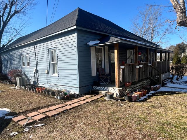 17 Sunset Avenue 1 & 2, Englewood, TN 37329