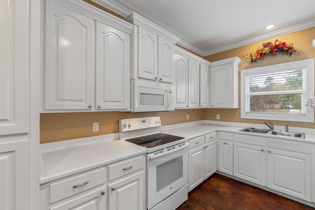 23 Shawnee Dr., Hattiesburg, MS 39402