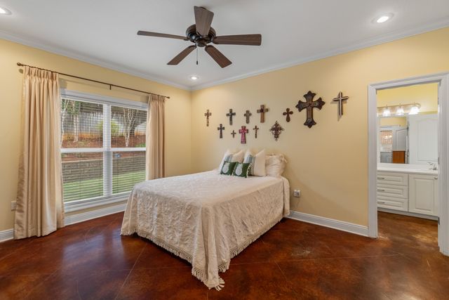 23 Shawnee Dr., Hattiesburg, MS 39402