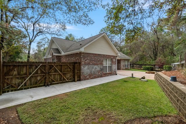 23 Shawnee Dr., Hattiesburg, MS 39402