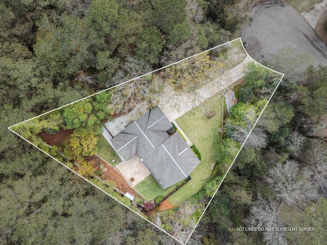 23 Shawnee Dr., Hattiesburg, MS 39402